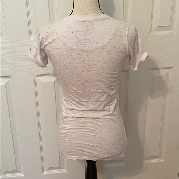 Auburn Tigers Women's White V-Neck Burnout T-shirt Size Medium War Eagle EUC - Picture 6 of 7